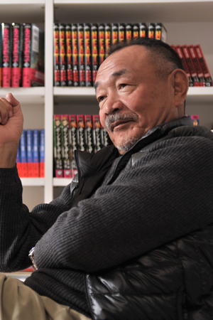武論尊